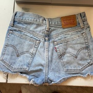 Levi denim shorts size 24